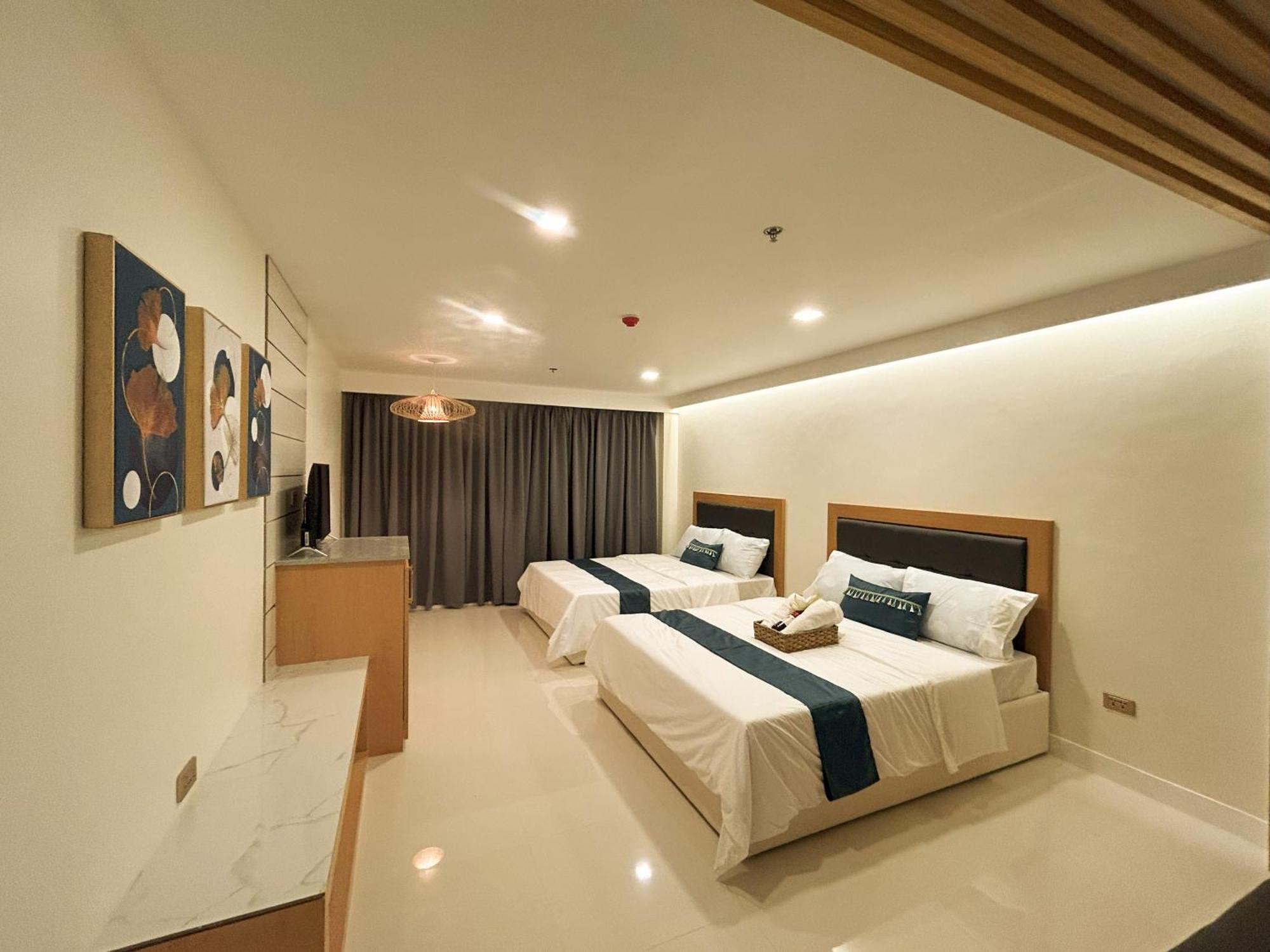 717 Residences Iloilo City Εξωτερικό φωτογραφία